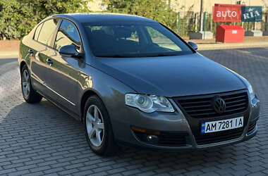 Седан Volkswagen Passat 2006 в Житомирі