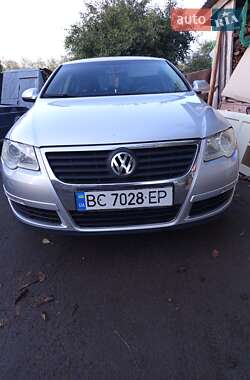 Седан Volkswagen Passat 2005 в Буске