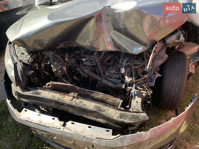 Седан Volkswagen Passat 2013 в Києві фото 4 Седан Volkswagen Passat 2013 в Києві