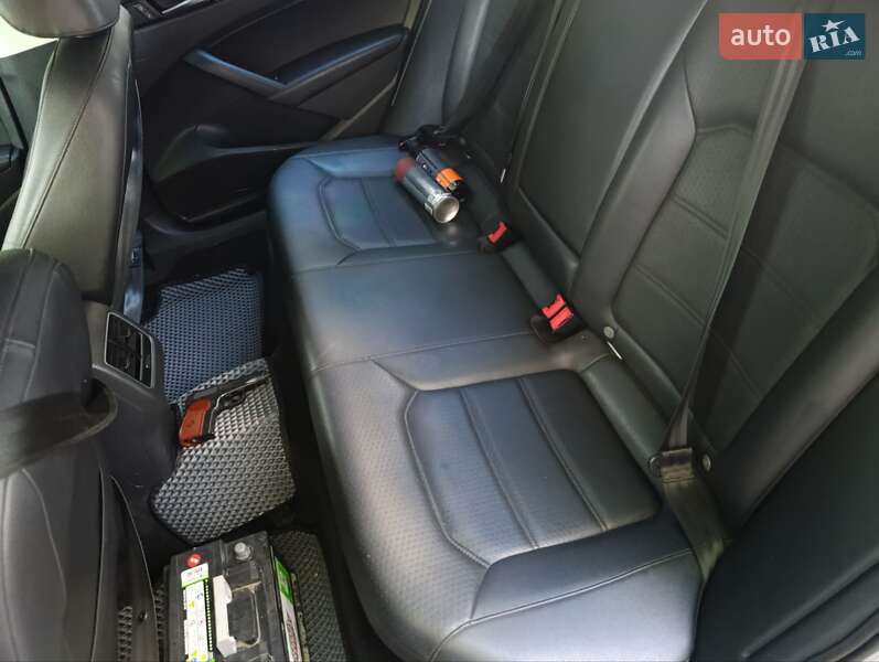 Седан Volkswagen Passat 2012 в Николаеве