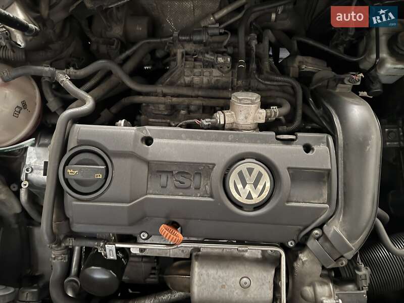 Універсал Volkswagen Passat 2012 в Херсоні