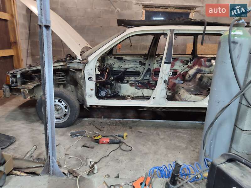 Универсал Volkswagen Passat 1989 в Вараше фото 8 Универсал Volkswagen Passat 1989 в Вараше