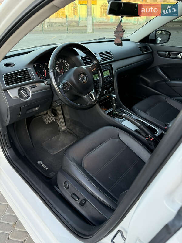 Седан Volkswagen Passat 2013 в Первомайске
