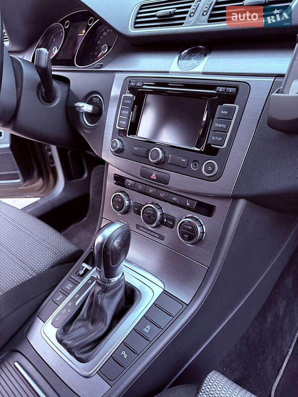 Универсал Volkswagen Passat 2013 в Радехове