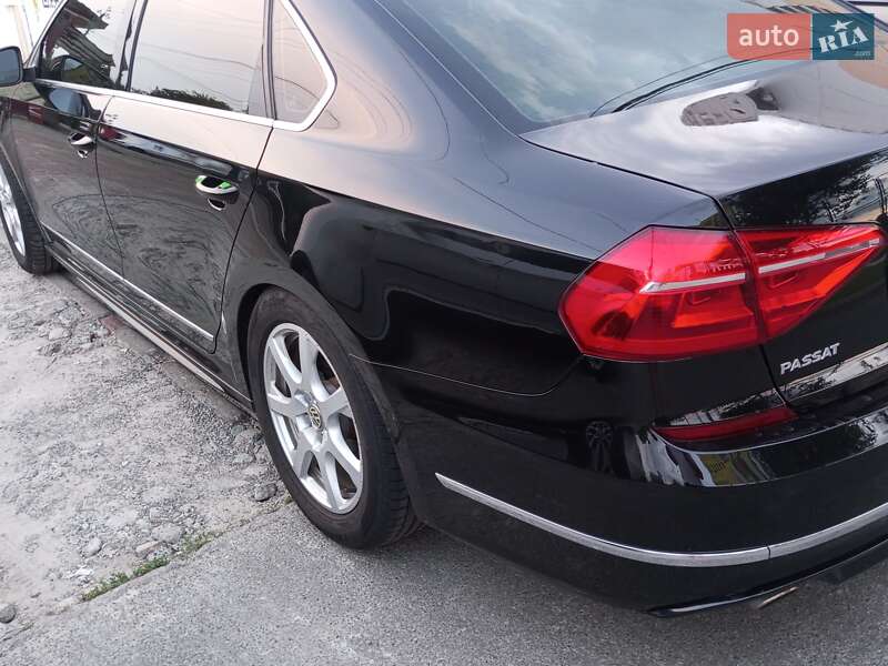 Седан Volkswagen Passat 2016 в Киеве