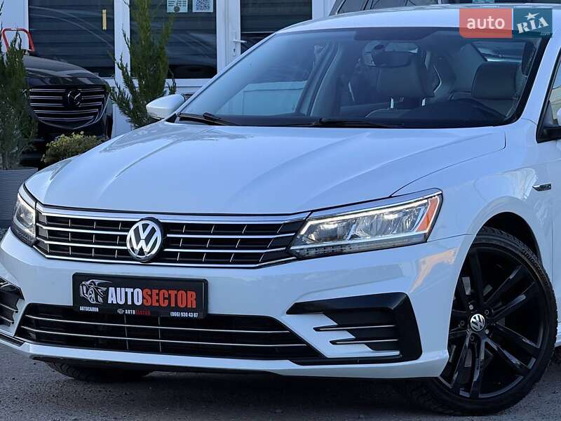 Седан Volkswagen Passat 2018 в Харькове