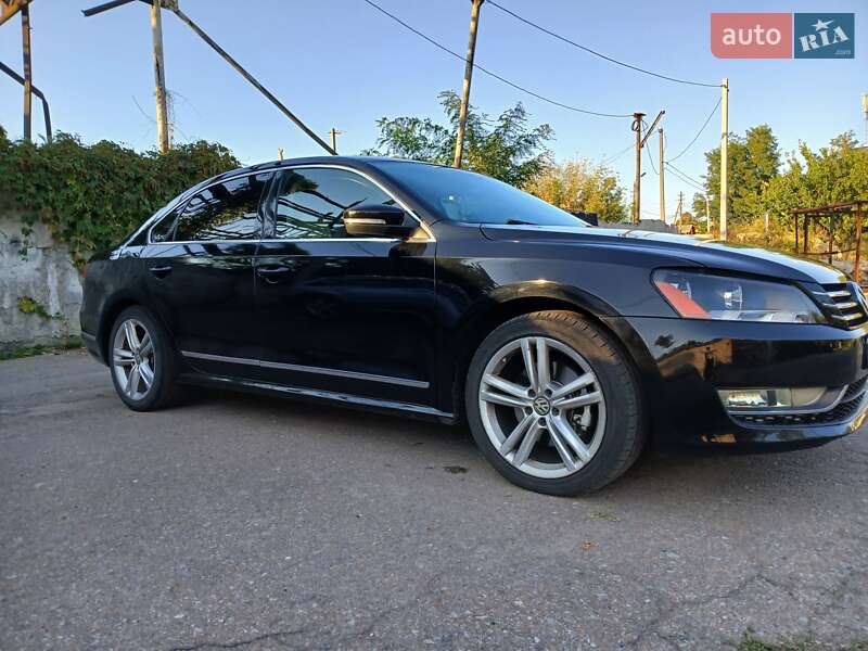 Седан Volkswagen Passat 2013 в Чернигове