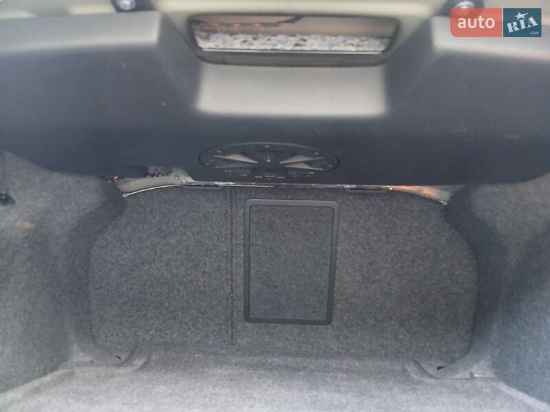 Седан Volkswagen Passat 2013 в Чернигове