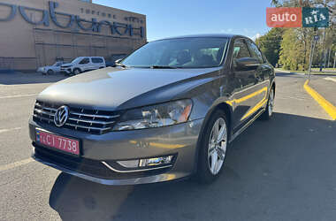 Седан Volkswagen Passat 2014 в Дніпрі