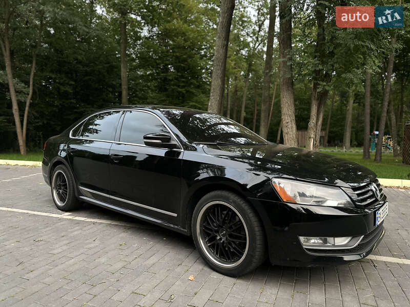 Седан Volkswagen Passat 2012 в Шепетовке
