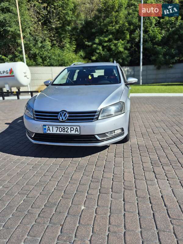 Volkswagen Passat 2011