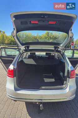 Універсал Volkswagen Passat 2011 в 