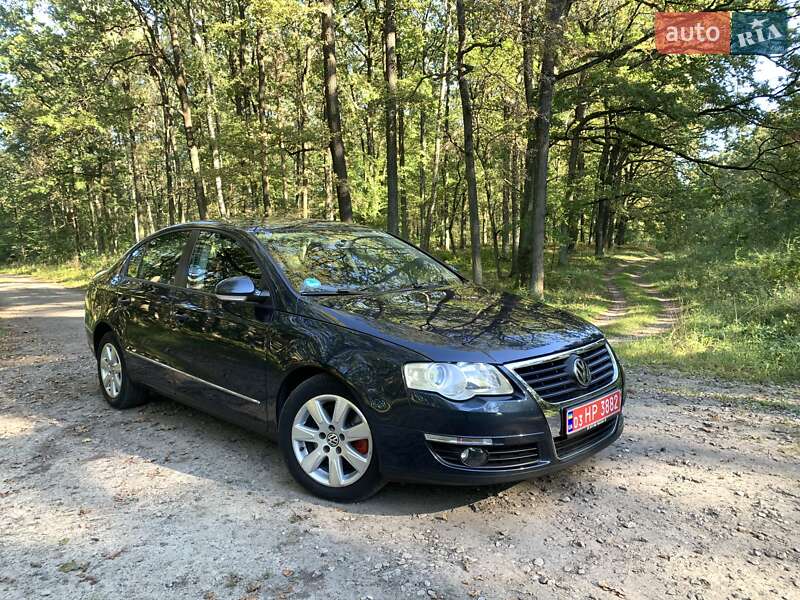 Седан Volkswagen Passat 2008 в Киверцах