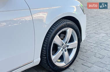 Универсал Volkswagen Passat 2011 в 