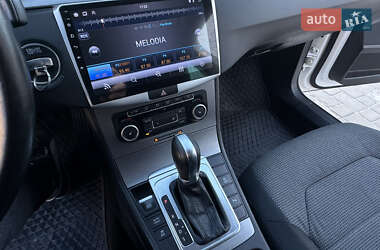 Универсал Volkswagen Passat 2011 в 