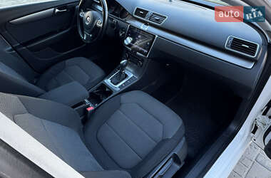 Универсал Volkswagen Passat 2011 в 
