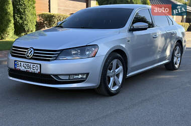 Седан Volkswagen Passat 2015 в Киеве