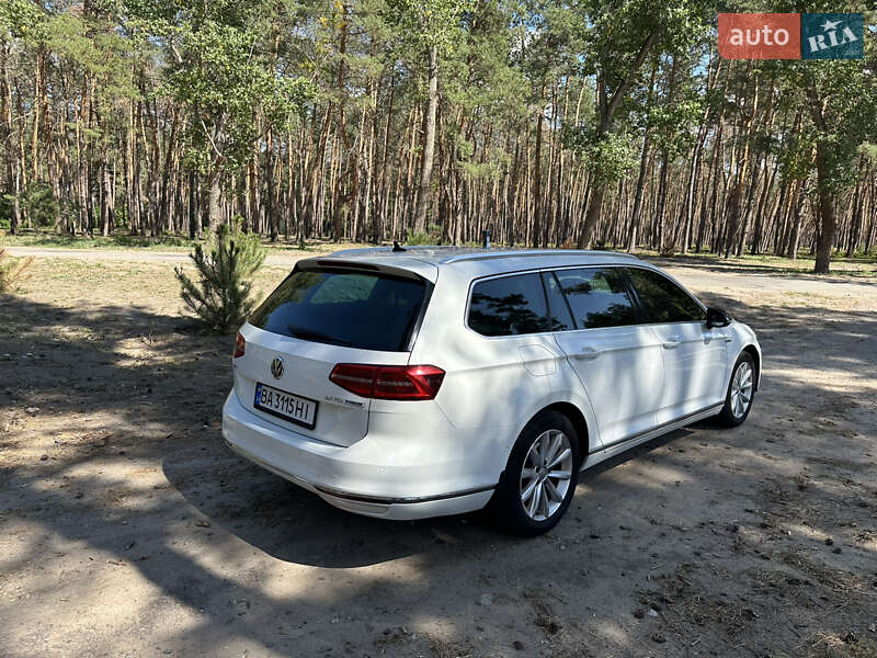 Універсал Volkswagen Passat 2015 в Кропивницькому