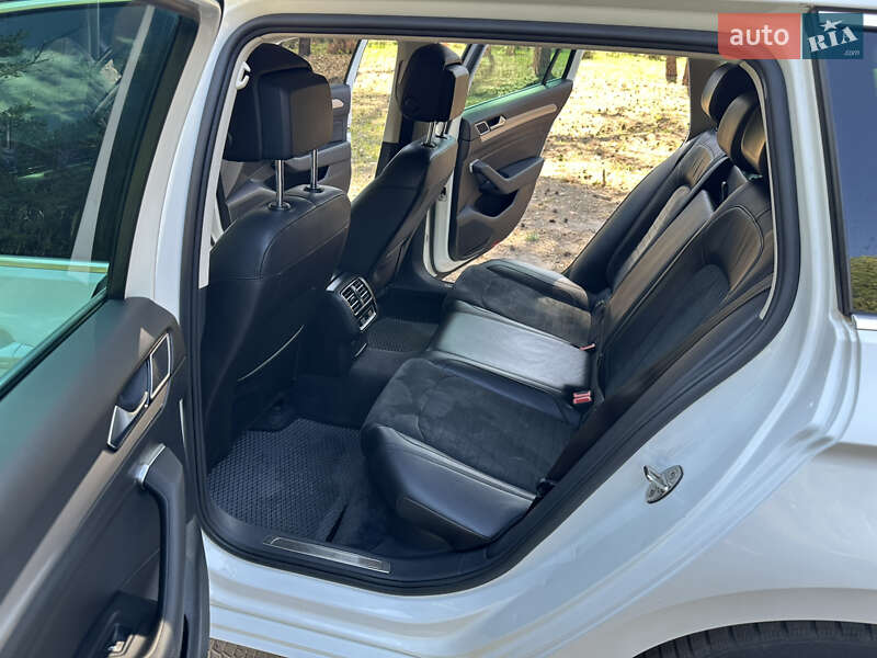 Універсал Volkswagen Passat 2015 в Кропивницькому