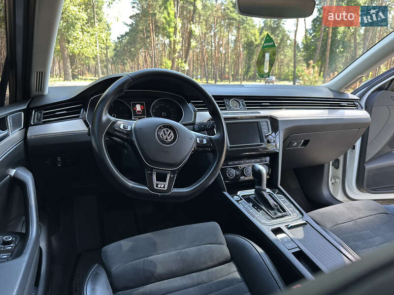 Універсал Volkswagen Passat 2015 в Кропивницькому