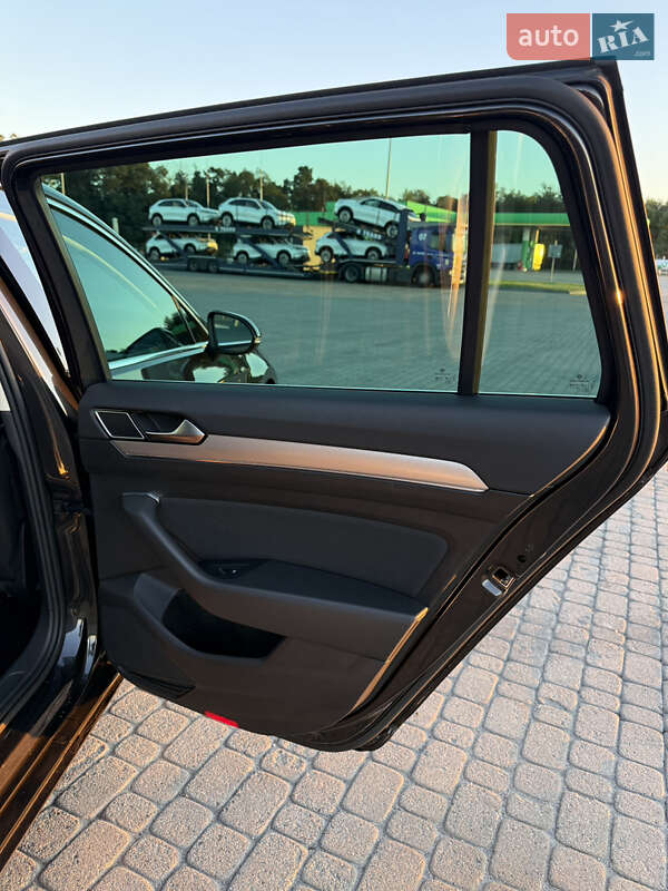 Универсал Volkswagen Passat 2018 в Радивилове