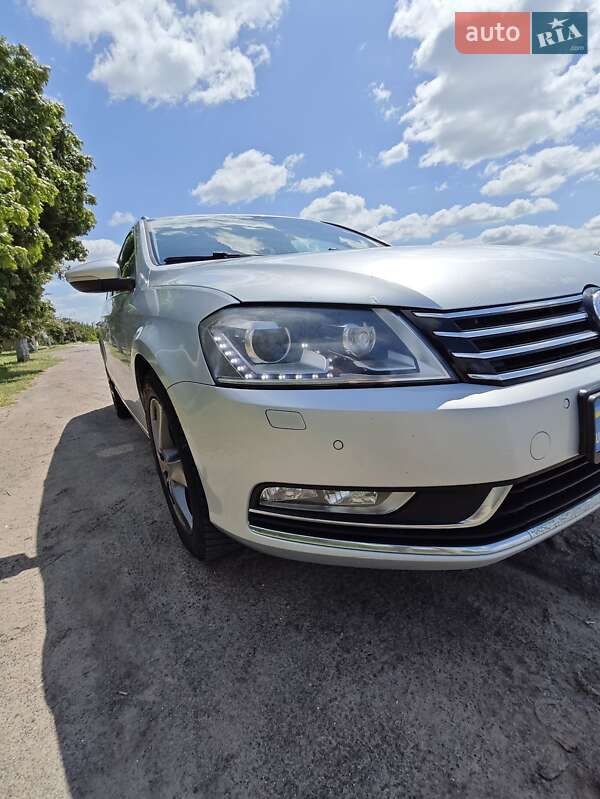 Volkswagen Passat 2011
