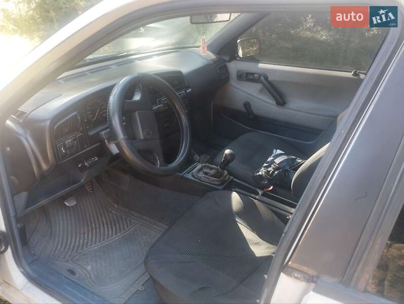 Седан Volkswagen Passat 1989 в Чернігові фото 3 Седан Volkswagen Passat 1989 в Чернігові