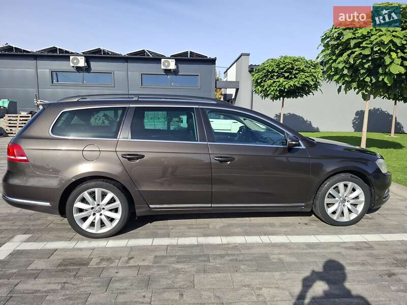 Универсал Volkswagen Passat 2012 в Луцке фото 3 Универсал Volkswagen Passat 2012 в Луцке