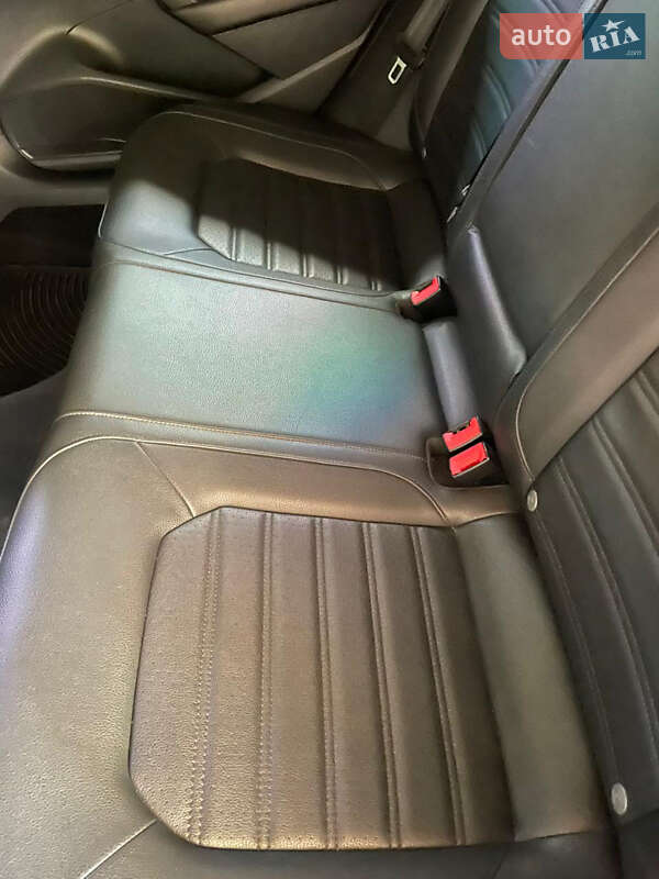 Седан Volkswagen Passat 2014 в Днепре фото 25 Седан Volkswagen Passat 2014 в Днепре