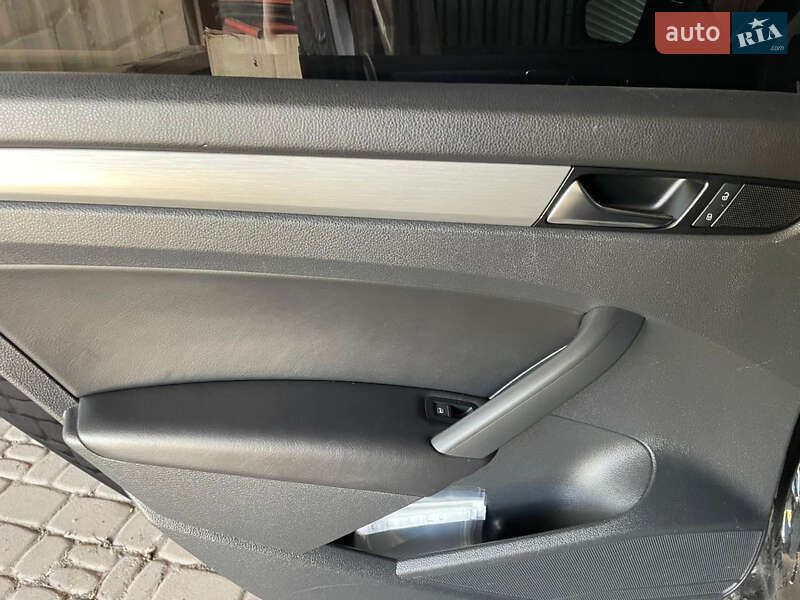 Седан Volkswagen Passat 2014 в Днепре фото 36 Седан Volkswagen Passat 2014 в Днепре