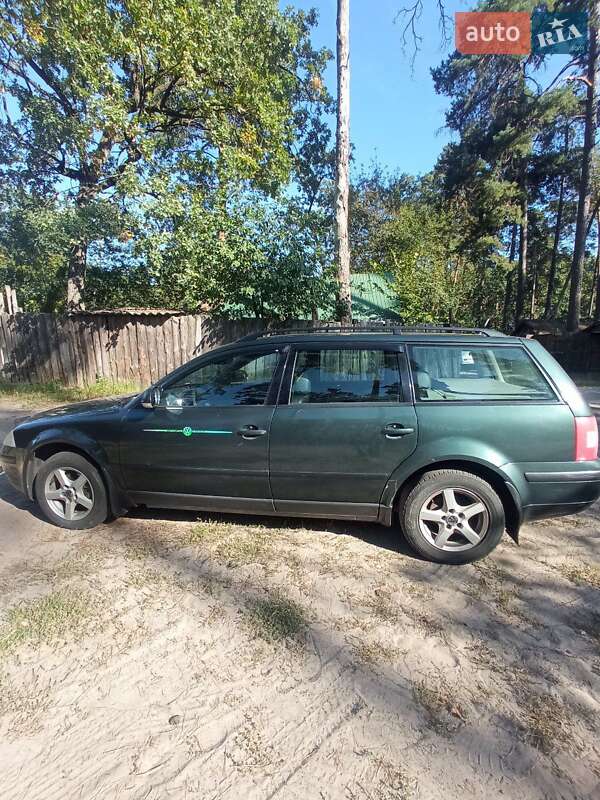 Универсал Volkswagen Passat 2003 в Гончаровском