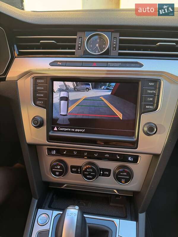 Универсал Volkswagen Passat 2015 в Ивано-Франковске