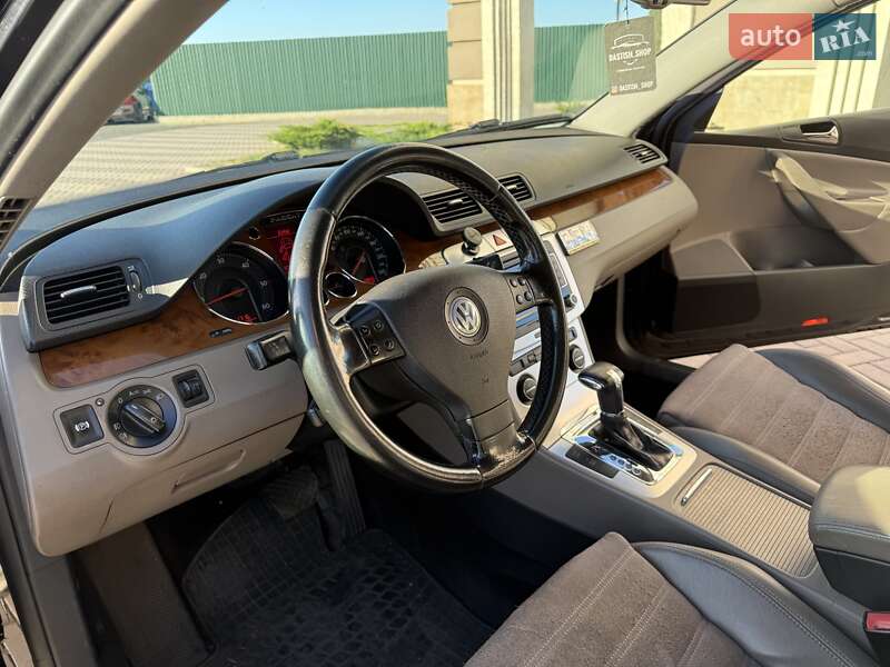 Седан Volkswagen Passat 2008 в Одессе