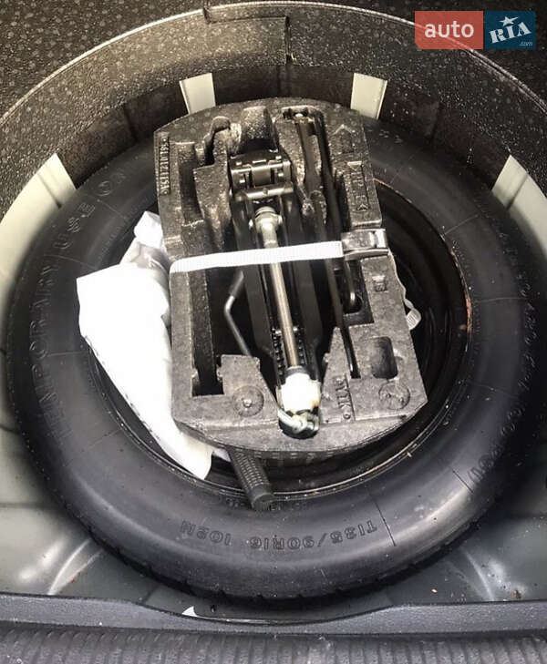 Седан Volkswagen Passat 2012 в Луцке