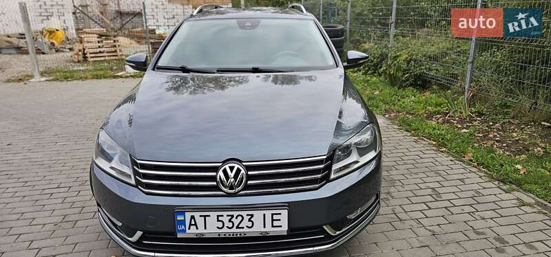 Універсал Volkswagen Passat 2013 в Богородчанах
