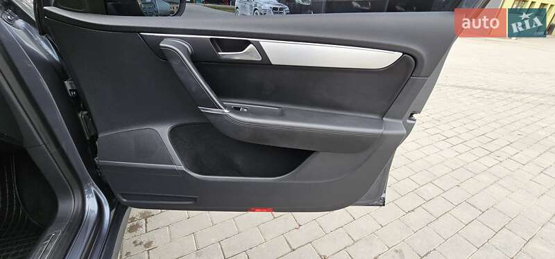 Універсал Volkswagen Passat 2013 в Богородчанах