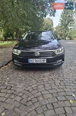 Універсал Volkswagen Passat 2015 в Ужгороді