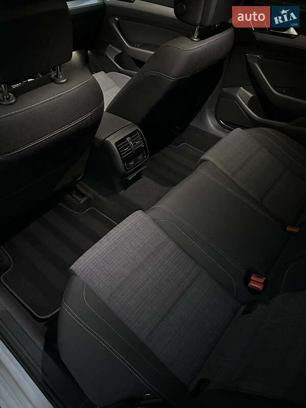 Универсал Volkswagen Passat 2020 в Одессе