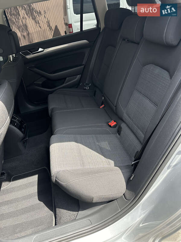 Универсал Volkswagen Passat 2020 в Одессе