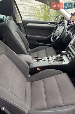 Универсал Volkswagen Passat 2015 в 