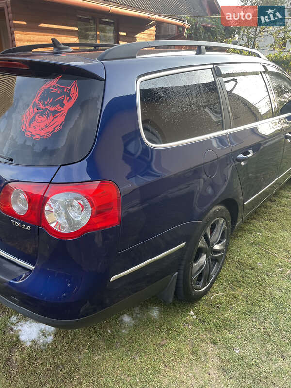 Универсал Volkswagen Passat 2009 в Ивано-Франковске