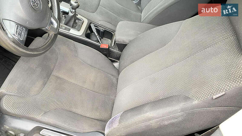 Универсал Volkswagen Passat 2009 в Ивано-Франковске