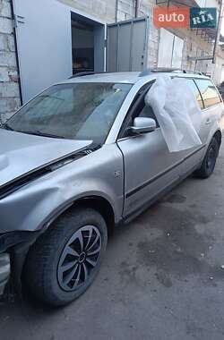 Универсал Volkswagen Passat 2003 в Виннице