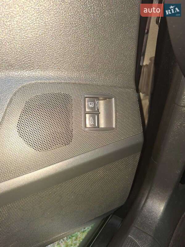 Универсал Volkswagen Passat 2006 в Львове