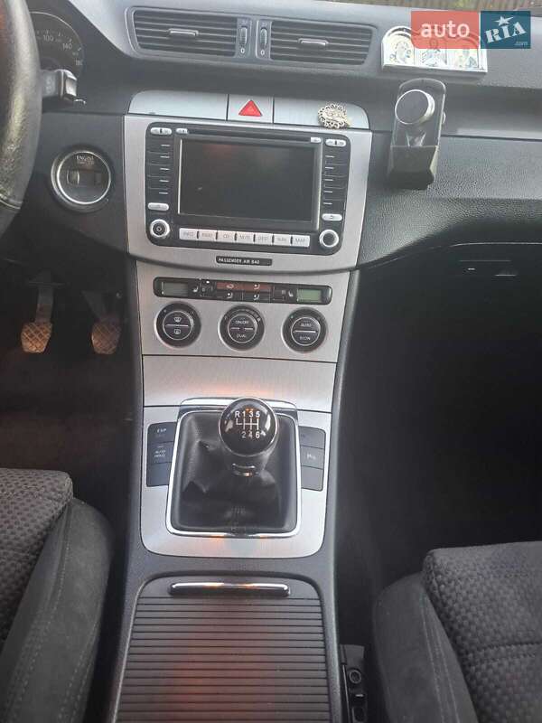 Универсал Volkswagen Passat 2006 в Львове