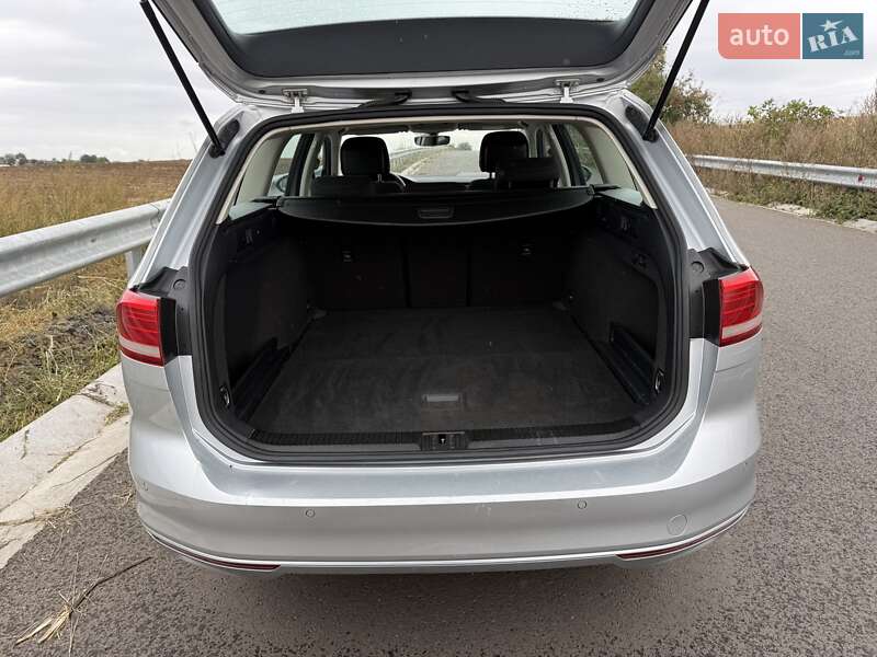 Универсал Volkswagen Passat 2015 в Луцке