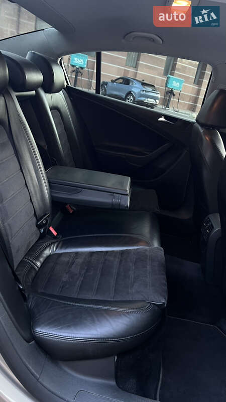 Седан Volkswagen Passat 2007 в Одессе