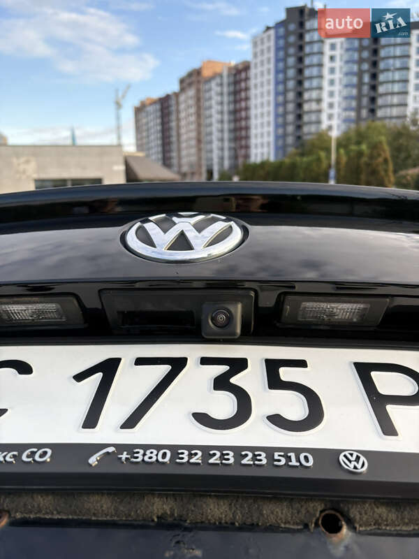 Седан Volkswagen Passat 2012 в Івано-Франківську