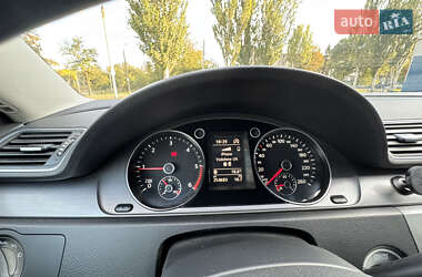 Универсал Volkswagen Passat 2012 в 