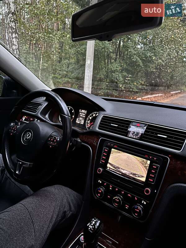 Седан Volkswagen Passat 2012 в Здолбунове